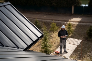 Benefits of Seamless Gutters Benefits of Seamless Gutters